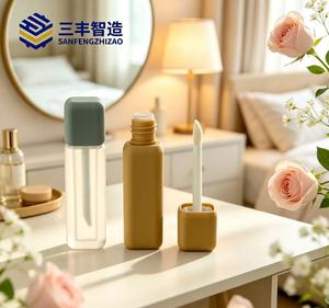 หลอดลิปกลอสแบบสี่เหลี่ยมฝ้าแบบใหม่ บรรจุภัณฑ์เครื่องสำอาง - Product Image 3