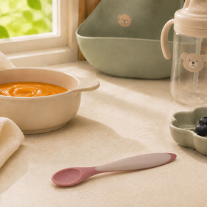 Cuchara de entrenamiento higiénico para bebés, de PP y TPE, reciclable, de venta directa, multi-etapas, para ayudar a los bebés a pasar de líquidos a alimentos sólidos. - Product Image 2