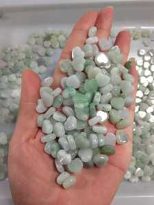 Vente en gros de perles coeur en <span class=keywords><strong>jade</strong></span> bricolage 9*10mm <span class=keywords><strong>jade</strong></span> amour Myanmar avec trou complet - Product Image 6