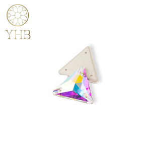 พลอยเทียมทรงสามเหลี่ยมเย็บบนหินสำหรับงานประดิษฐ์ทำด้วยตัวเองแก้วสำหรับงานเย็บด้วยมือสองรูแผ่นเรียบคุณภาพสูงเครื่องตัดรองเท้าสต็อก1กล่อง - Product Image 3