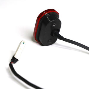 Superbsail phares arrière LED pour <span class=keywords><strong>Xiaomi</strong></span> <span class=keywords><strong>PRO</strong></span> <span class=keywords><strong>2</strong></span> Scooter électrique vélo camion remorque lumières coulant tourner frein arrière <span class=keywords><strong>feu</strong></span> arrière - Product Image 5