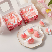 Bougie parfumée en cire de soja de luxe Décoration d'intérieur Ensemble de bougies mignonnes en forme de fraise rose Dessert alimentaire Coffret cadeau