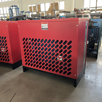 Sécheur d'air réfrigéré à coque et tubes rouge de 6m³ pour système de compresseur d'air à vis 212CFM, système de refroidissement d'air comprimé industriel