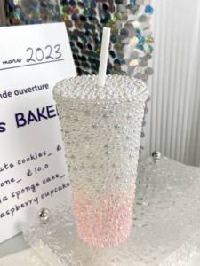 चमकदार मोती टुम्बलर हल्के वजन राइनस्टोन पानी की बोतल लिड सीधे आकार - Product Image 5