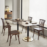 Chaise de salle à manger empilable en bois durable avec surface à grain de bois imitation délicat, mobilier multi-usages pour restaurant