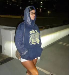 Completo da Donna Due Pezzi alla Moda Casual con Felpa a Maniche Lunghe con Cappuccio e Pantaloni Cargo Mimetici 2025 Set Sexy di Tendenza - Product Image 5