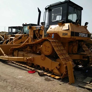 รถดันดิน CAT D5H ปี 2023 สีเหลือง มือสอง แบบตีนตะขาบ อุปกรณ์ก่อสร้าง กำลัง 280 กิโลวัตต์ ความจุดันดิน 6.5 เมตร ปั๊มเกียร์บ็อกซ์ - Product Image 3