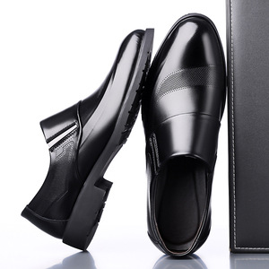 รองเท้าหนังผู้ชายแบบสวมสีน้ำตาลปลายแหลมระบายอากาศได้ดีรองเท้าทำงานแบบลำลองสำหรับธุรกิจเดินทางได้ทุกฤดูกาลขนาดผู้ใหญ่ 1218 - Product Image 2