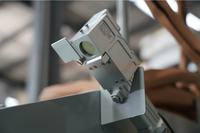 Machine de nettoyage au laser Dépoussiérage d'huile de peinture antirouille avec une nouvelle technologie Laser Machine-Nettoyage de la peinture Laser de voiture