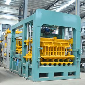 Máquina Multifuncional para la Producción de Ladrillos de Cemento QT8-15 en Varios Tamaños - Product Image 2