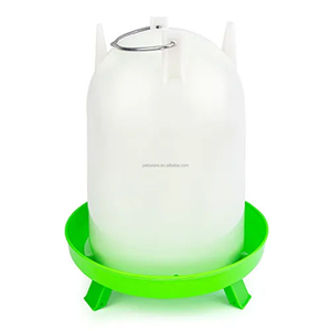 Bebederos de plástico de alta calidad <span class=keywords><strong>para</strong></span> aves de corral con patas 4L y 8L - Product Image 3
