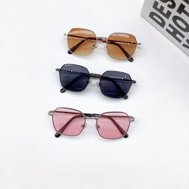 IAZO Customized Logo Trendy Retro Vintage UV400 Sunglasses Cute Colorful Shades Frame for Kids