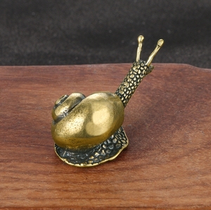 Fabbrica diretta artigianato in ottone ornamenti lumaca ottone desktop solida vecchia tecnologia. - Product Image 4