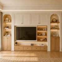 Console TV murale modulaire de luxe personnalisable en bois avec écran LED, design moderne, étagères ouvertes, durable et écologique