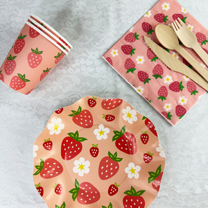 Service de table DAMAI Strawberry Party : assiettes, serviettes et gobelets en papier pour décorations de fête d'anniversaire pour filles - Product Image 4