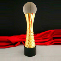 Nouveau design de trophée sportif en résine et métal pour le basket-ball MVP, logo personnalisé, trophée de championnat en cristal transparent, coupe sportive