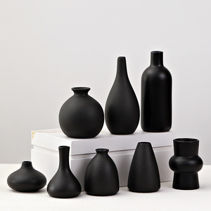 Jarrón de Cerámica Negro Creativo de Primera Calidad con Acabado Mate para Sala de Estar, Escritorio, Decoración con Flores Secas o Frescas - Product Image 2