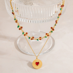 สร้อยคอจี้แฟชั่น สแตนเลส รูปหัวใจเชอร์รี่ สองชั้น สำหรับผู้หญิง งานปาร์ตี้ เครื่องประดับ - Product Image 2