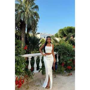 Ensemble de costume blanc pour femme, jupe élégante - Product Image 4