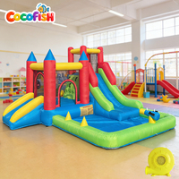Château gonflable Cocofish Oxford avec mur d'escalade et but de football pour les tout-petits, centre de jeux pour les fêtes d'anniversaire des enfants