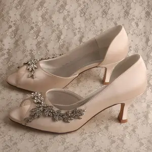 (22 cores) salto sapatos de casamento nude com corrente de cristal