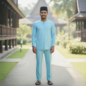 Teluk belang Malaysia sipo Trang phục hồi giáo: kurta cổ nhỏ màu hồng nhạt với Tạp dề hoa văn màu đỏ, songkok Đen - Product Image 4