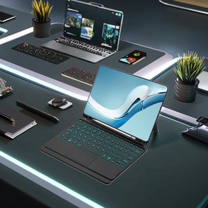 Custodia con Tastiera Wireless Rotante a Grandezza Naturale, Retroilluminazione RGB a 7 Colori, Touchpad, Supporto Pieghevole, USB Tipo-C per <span class=keywords><strong>MatePad</strong></span> <span class=keywords><strong>Pro</strong></span> 12.6 - Product Image 1