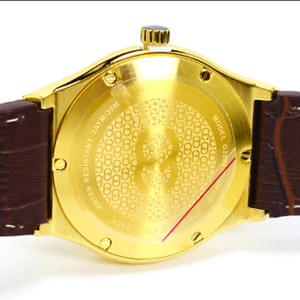 Montre en or pour homme personnalisée de 42 mm, montre à quartz simple pour homme - Product Image 3