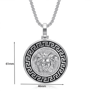 Collier pendentif en acier inoxydable plaqué or, plaque circulaire noircie, motif Grande Muraille, design mythologie grecque, lien pour enfants - Product Image 4