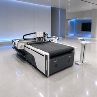 Machines de découpe numérique CNC de haute précision pour boîtes cadeaux en carton, panneaux PP, ornements en acrylique, panneaux composites en aluminium, découpeuse de table