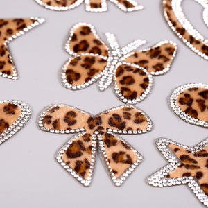 Nouveau Design Léopard Patchs Strass Broderie Coeur Étoile Couronne <span class=keywords><strong>Arc</strong></span> Patch Fer sur pour Vêtements - Product Image 2
