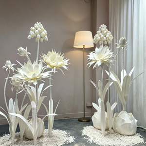 Fleurs géantes en <span class=keywords><strong>papier</strong></span> créatives et personnalisables pour la photographie, décorations <span class=keywords><strong>de</strong></span> scène, et la décoration <span class=keywords><strong>de</strong></span> salles <span class=keywords><strong>de</strong></span> diffusion en direct pour influenceurs - Product Image 1