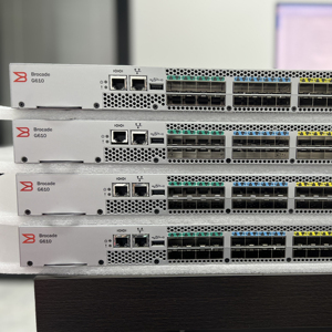 สวิตช์ไฟเบอร์แชนแนล Brocade <span class=keywords><strong>G610</strong></span> 24 พอร์ต 16G SFP 8 พอร์ตแบบแอคทีฟ สำหรับการจัดเก็บและถ่ายโอนข้อมูล พร้อมการรับประกัน 1 ปี - Product Image 1