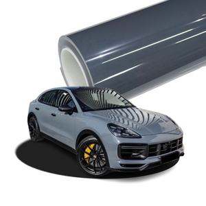 Enveloppe de vinyle <span class=keywords><strong>auto</strong></span> gris brillant PET PVC enveloppe de carrosserie avec fonction sans bulles d'air autocollants brillants pour voiture - Product Image 4