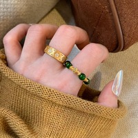 Ensemble de bijoux élégants et tendance : Bague papillon perlée émeraude style rétro et Bracelet Pixiu