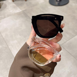 แว่นกันแดดแบบพับได้สำหรับทุกเพศกรอบพีซีสีดำเลนส์ Ac ป้องกันรังสียูวี 400 ประเภท 3 ที่บังแดดสไตล์ทรงกลมแบบพกพาสำหรับผู้ชายผู้หญิง - Product Image 5