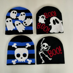 Gorros de Punto Acrílicos con Diseño Gráfico de Doble Cara, Gorros Y2K, Accesorios de Invierno, Gorro Cálido para Hombre y Mujer - Product Image 1