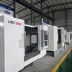 Centro de Mecanizado Vertical Automático de un Solo Husillo VMC855 de Trabajo Ligero, Alto Nivel de Seguridad para Trabajos en Metal - Product Image 2