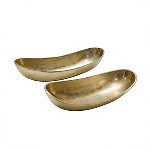 Plateaux décoratifs ovales en laiton, 2 pièces, finition dorée, design contemporain, pour la décoration de table, plateaux à noix et biscuits, ensembles cadeaux - Product Image 1