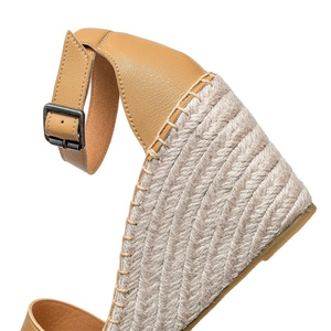 Sandalias de <span class=keywords><strong>cuña</strong></span> para <span class=keywords><strong>mujer</strong></span> color canela con correa al tobillo y cierre de hebilla, suela de paja tejida, calzado casual de verano, nuevas llegadas de sandalias de <span class=keywords><strong>cuña</strong></span>. - Product Image 4