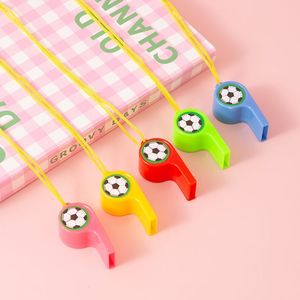 Silbatos de fútbol de plástico de colores, accesorios portátiles para animar a los niños y aficionados - Product Image 1
