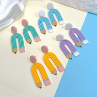Boucles d'oreilles pendantes en argile polymère colorées faites à la main Design créatif en forme de U pour femmes filles