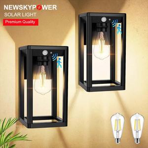 Lampe murale LED solaire super lumineuse pour cour, patio, allée, éclairage décoratif paysager, lumière solaire de jardin extérieure - Product Image 1