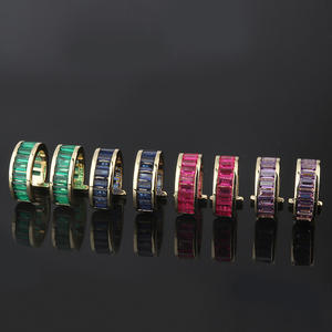 Pendientes de Clip Geométricos de Moda Unisex con Circonita, Aleación Chapada en Oro de 18K - Product Image 2