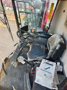 Alta calidad Mejor descuento Massey Ferguson MFT5 4WD 60HP Tractor de ruedas para aplicaciones agrícolas Precio bajo - Product Image 4