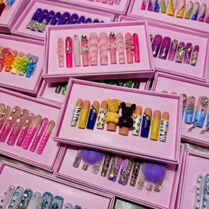 <span class=keywords><strong>Uñas</strong></span> Acrílicas <span class=keywords><strong>de</strong></span> Lujo, 10 Piezas, Diseño Cuadrado con Diamantes, Hechas a Mano, Set <span class=keywords><strong>de</strong></span> <span class=keywords><strong>Uñas</strong></span> Postizas Personalizadas para Dedos, Marca Privada OEM ODM - Product Image 6