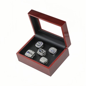 Ensemble de 5 bagues de championnat des Seattle Seahawks dans une boîte en bois, collection pour fans de la NFL Super Bowl XLVIII <span class=keywords><strong>2013</strong></span> 2014 NFC - Product Image 2