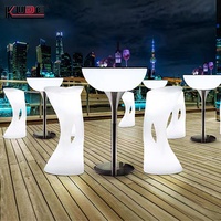 Ensemble de table et de chaises en plastique de haute qualité avec base en acier, mobilier de bar, ensemble de meubles LED, table de bar pour mariage, fête, événement