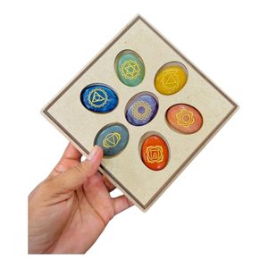 Ensemble de pierres ovales en cristal de haute qualité, sept chakras, avec boîte en bois, pour la guérison par le Reiki, la méditation, l'équilibre énergétique, la décoration intérieure, à vendre - Product Image 5