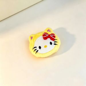 Accesorios de Peluche Kt Cat en Beige, Rosa, Morado, Amarillo, Gris y Azul, Bordados, para Decorar Bolsos, Teléfonos, Zapatos y Ropa - Product Image 3